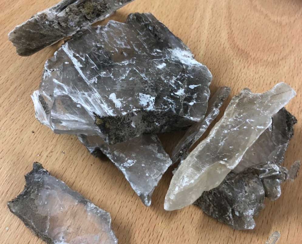 imgi_9_gypsum-selenite-5